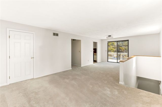 402 Pinewood Drive, Smithfield, RI 02917