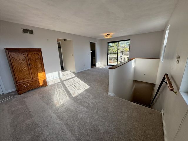 402 Pinewood Drive, Smithfield, RI 02917