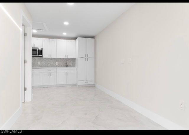 3202 8th ST SW, Lehigh Acres, FL 33976