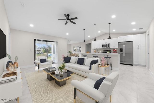 3202 8th ST SW, Lehigh Acres, FL 33976