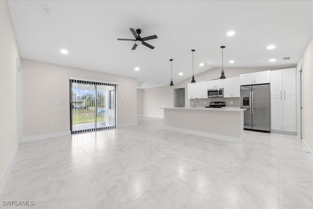 3202 8th ST SW, Lehigh Acres, FL 33976