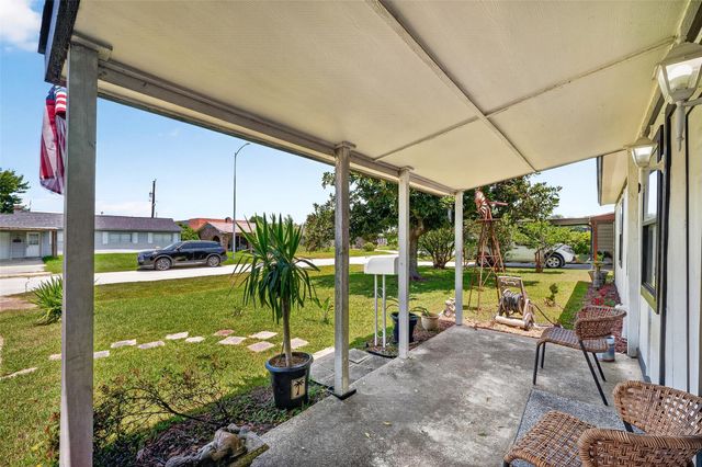 2110 Hillshire Drive, Deer Park, TX 77536
