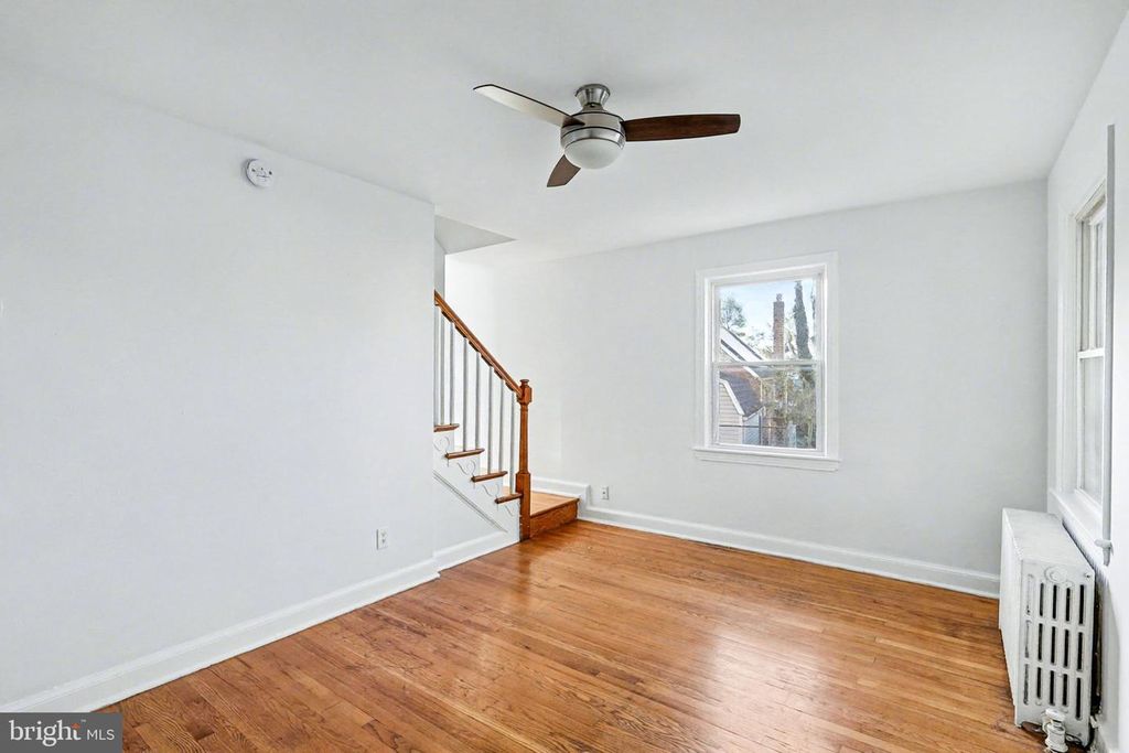 3334 10TH PL SE, Washington, DC 20032