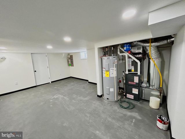 4003 OAKFORD AVE, Baltimore, MD 21215