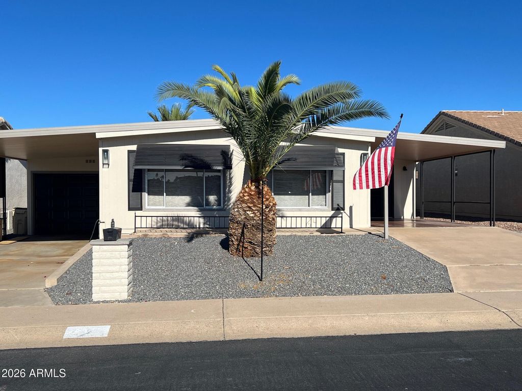 2374 N Nicklaus Drive, Mesa, AZ 85215