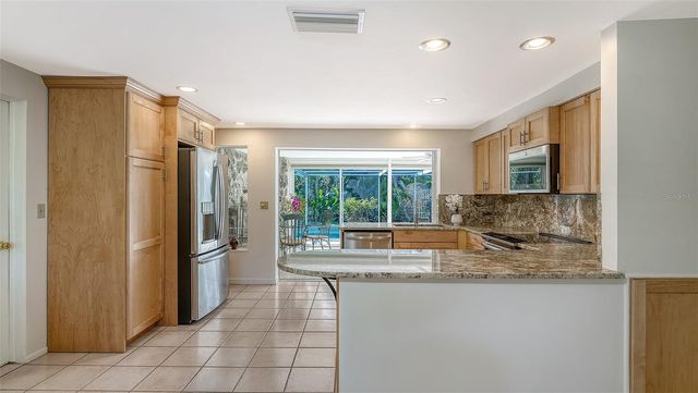 626 46TH STREET, Sarasota, FL 34234