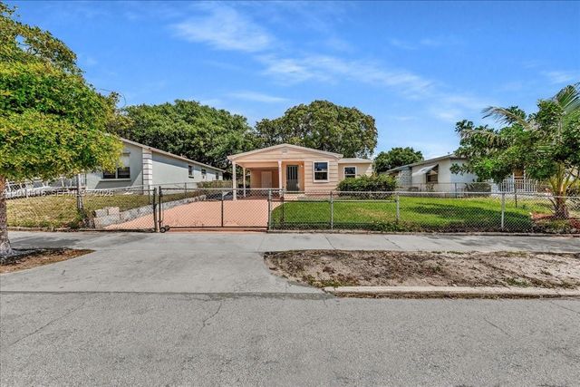 837 30th St, West Palm Beach, FL 33407