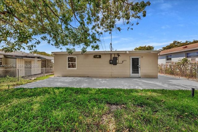 837 30th St, West Palm Beach, FL 33407