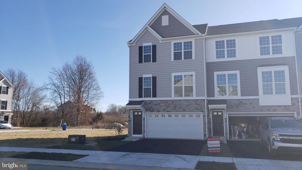 214 CASE RD, Townsend, DE 19734