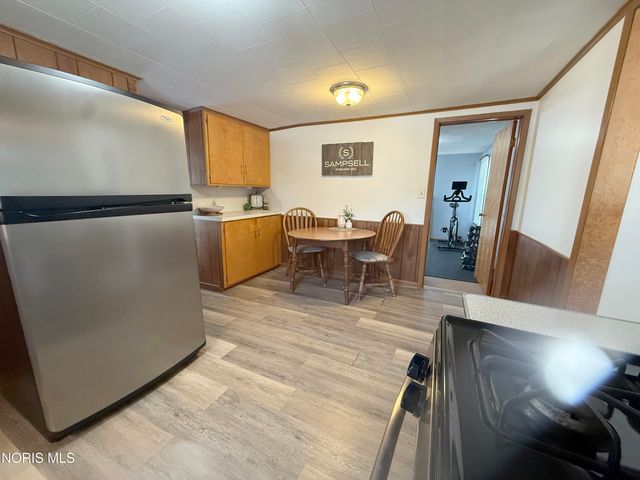 114 E Perry Street, Walbridge, OH 43465