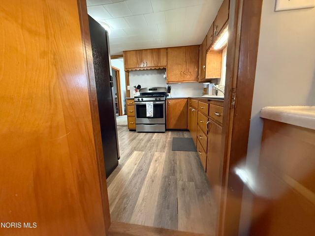 114 E Perry Street, Walbridge, OH 43465