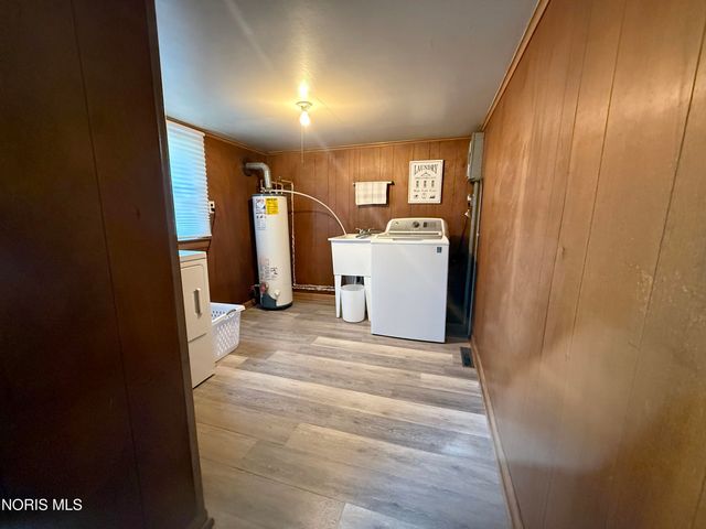 114 E Perry Street, Walbridge, OH 43465