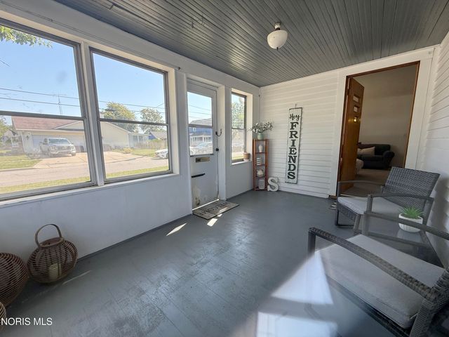 114 E Perry Street, Walbridge, OH 43465