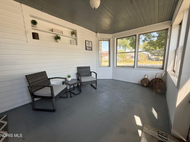 114 E Perry Street, Walbridge, OH 43465