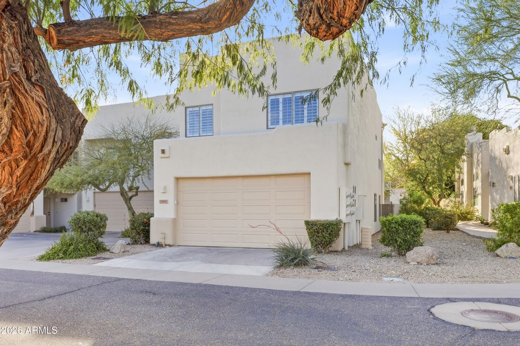 Image 2 of property listing at 13882 N 96TH Street, Scottsdale, AZ 85260