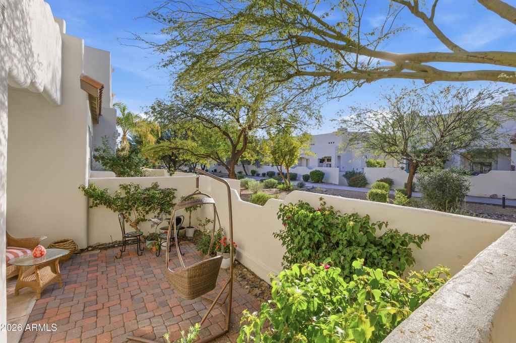 Image 20 of property listing at 13882 N 96TH Street, Scottsdale, AZ 85260