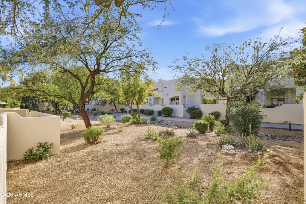Image 24 of property listing at 13882 N 96TH Street, Scottsdale, AZ 85260