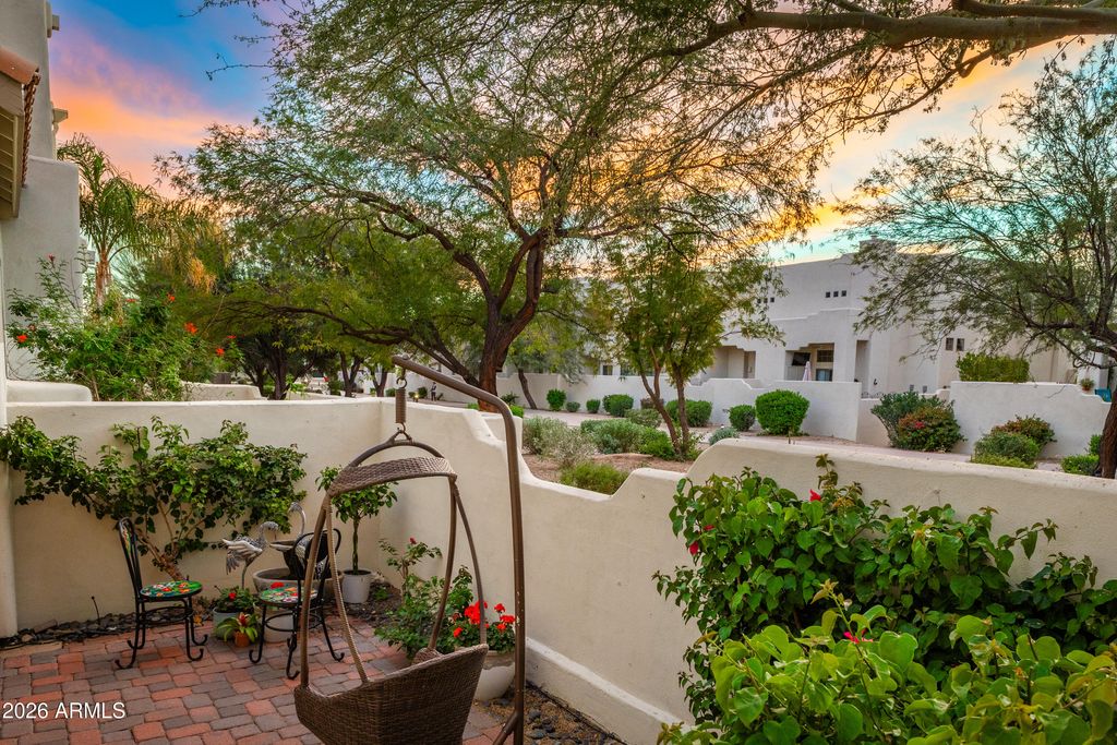 Image 32 of property listing at 13882 N 96TH Street, Scottsdale, AZ 85260