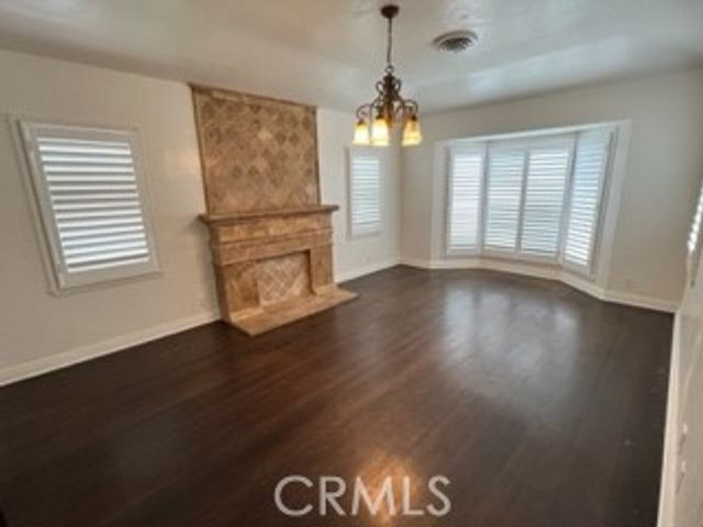 8461 Vicksburg, Los Angeles, CA 90045