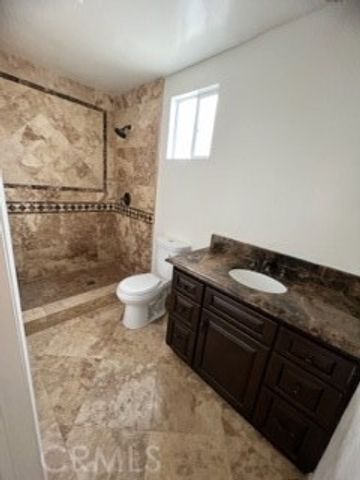8461 Vicksburg, Los Angeles, CA 90045