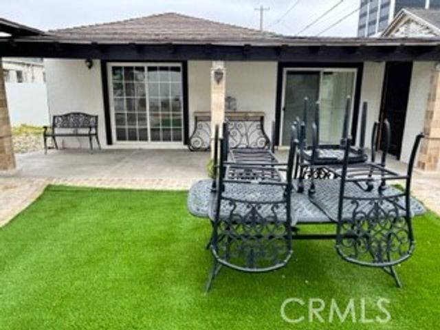 8461 Vicksburg, Los Angeles, CA 90045