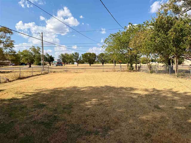1413 SW Pennsylvania Ave, Lawton, OK 73501