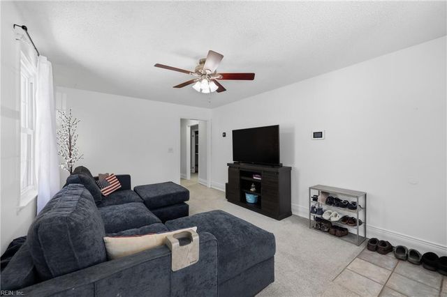 4139 1st ST, Chesapeake, VA 23324
