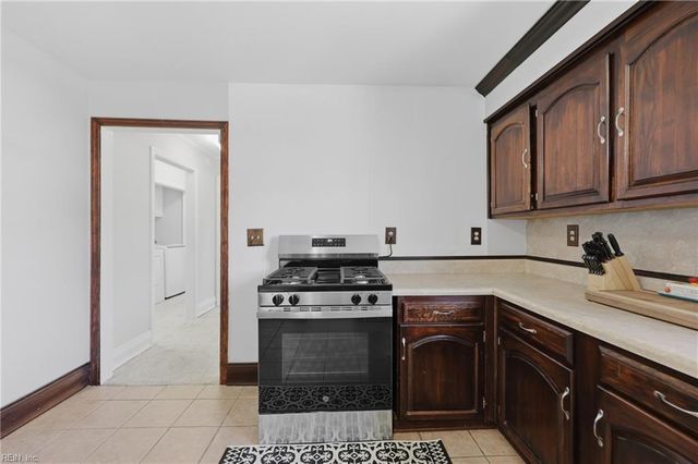 4139 1st ST, Chesapeake, VA 23324