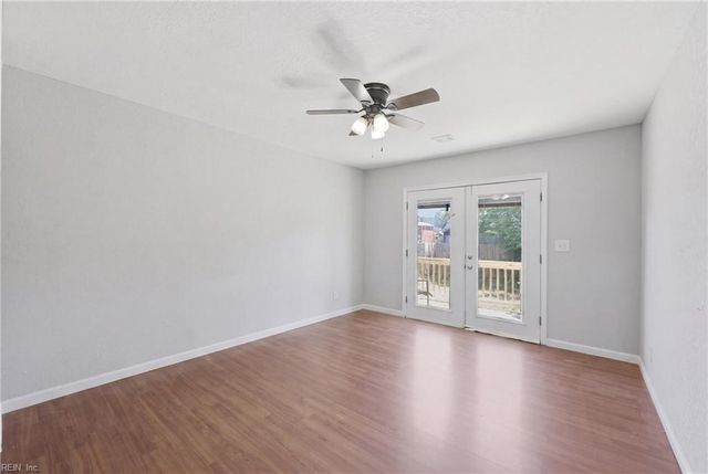 4139 1st ST, Chesapeake, VA 23324