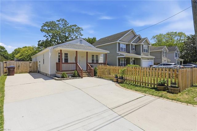 4139 1st ST, Chesapeake, VA 23324