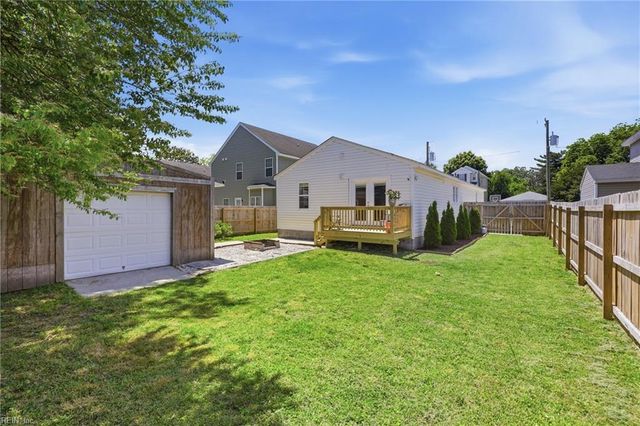 4139 1st ST, Chesapeake, VA 23324
