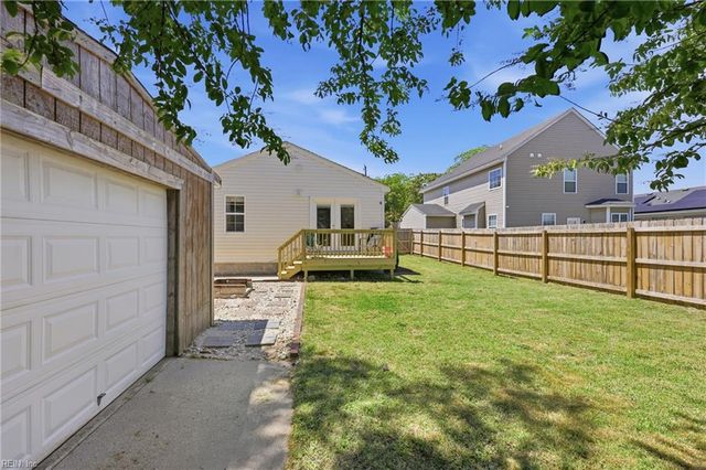 4139 1st ST, Chesapeake, VA 23324
