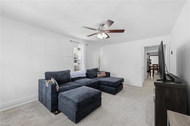 4139 1st ST, Chesapeake, VA 23324