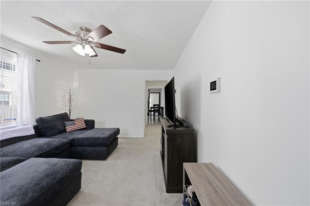 4139 1st ST, Chesapeake, VA 23324