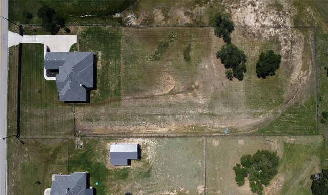587 Old Agnes Road, Weatherford, TX 76088