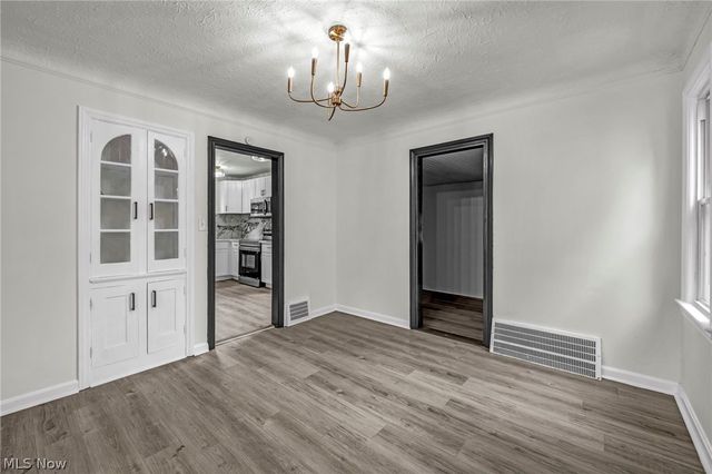 862 Keystone Drive, Cleveland Heights, OH 44121