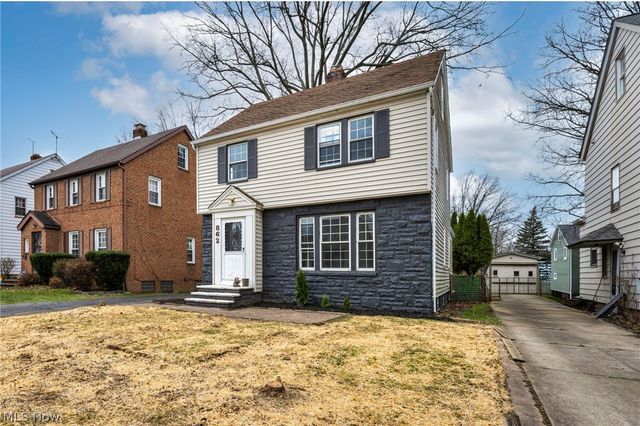 862 Keystone Drive, Cleveland Heights, OH 44121