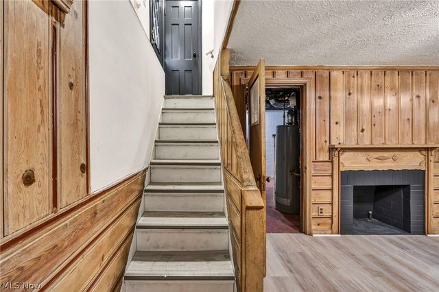 862 Keystone Drive, Cleveland Heights, OH 44121