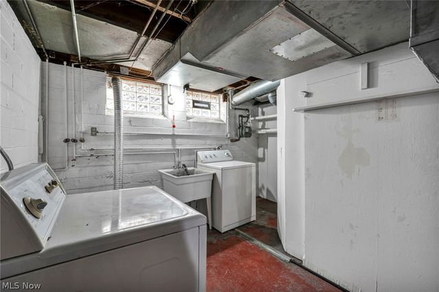 862 Keystone Drive, Cleveland Heights, OH 44121