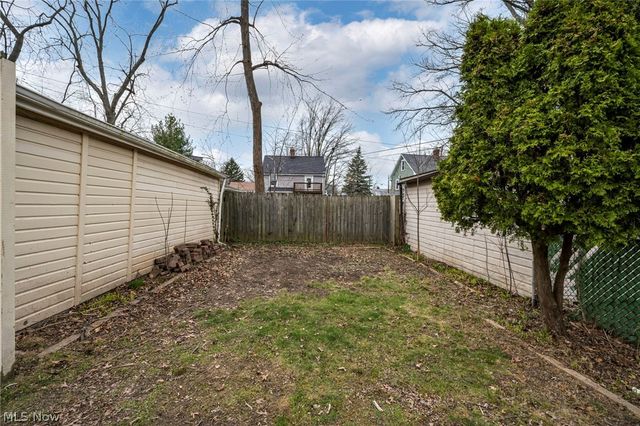 862 Keystone Drive, Cleveland Heights, OH 44121