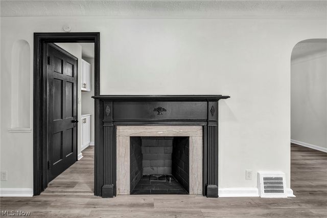 862 Keystone Drive, Cleveland Heights, OH 44121