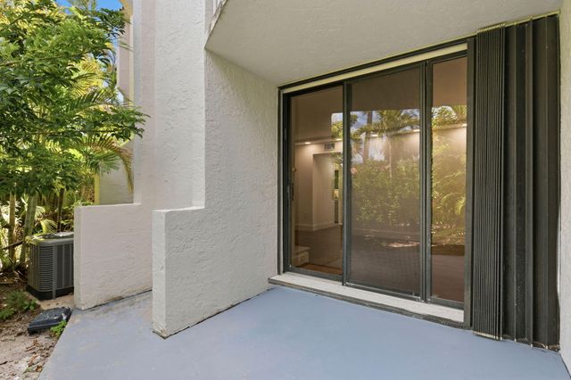 1222 Hillsboro Mile 15, Hillsboro Beach, FL 33062