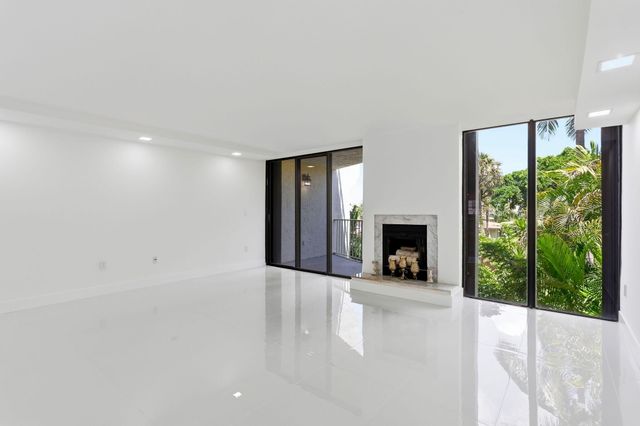 1222 Hillsboro Mile 15, Hillsboro Beach, FL 33062