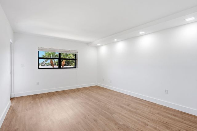 1222 Hillsboro Mile 15, Hillsboro Beach, FL 33062