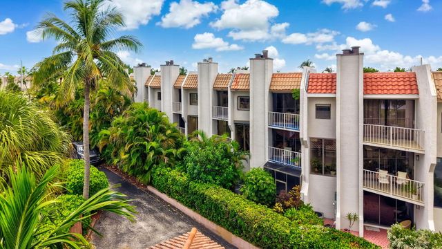 1222 Hillsboro Mile 15, Hillsboro Beach, FL 33062