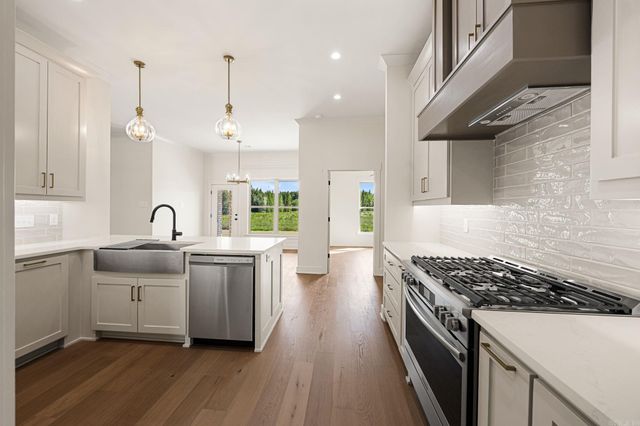 2324 Lakewood Circle, Cabot, AR 72023