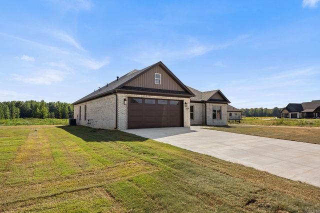 2324 Lakewood Circle, Cabot, AR 72023