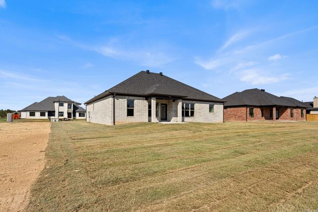 2324 Lakewood Circle, Cabot, AR 72023