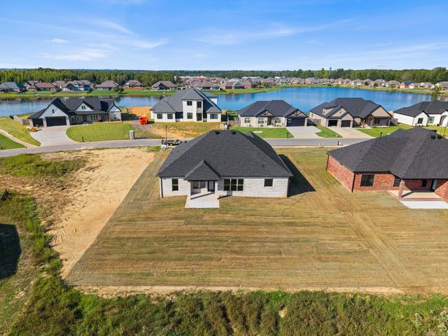 2324 Lakewood Circle, Cabot, AR 72023