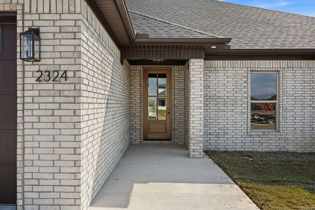 2324 Lakewood Circle, Cabot, AR 72023